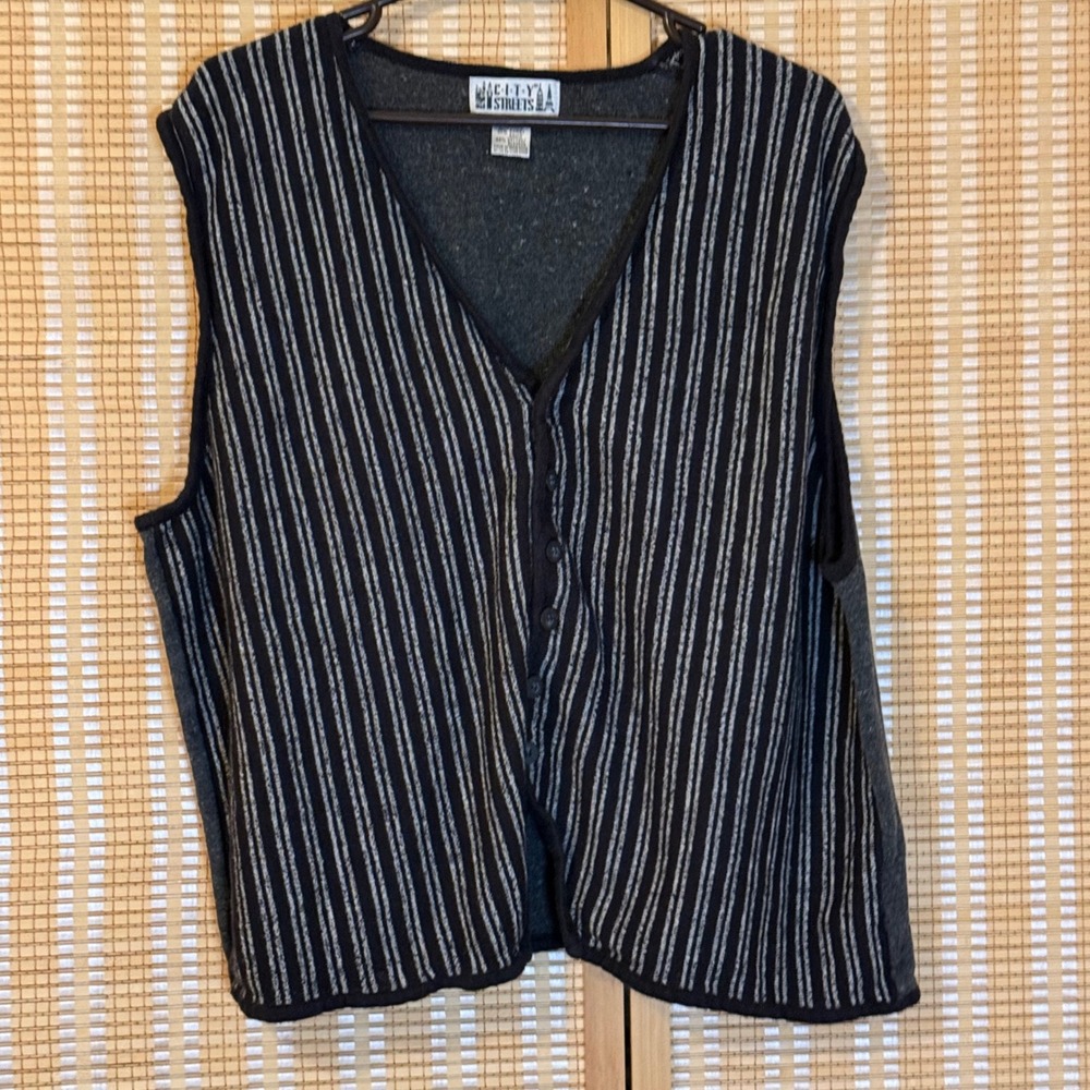 City Streets Mens L Vintage Striped Button Front Knit Sweater Vest Grey Black